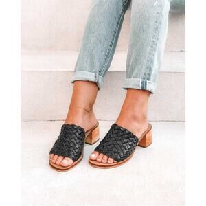 LIBERTE Santorini Leather Woven Block Heel Sandals in Cream US 6